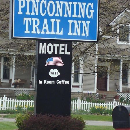 Pinconning Trail Inn Motel المظهر الخارجي الصورة