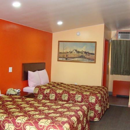 Pinconning Trail Inn Motel المظهر الخارجي الصورة