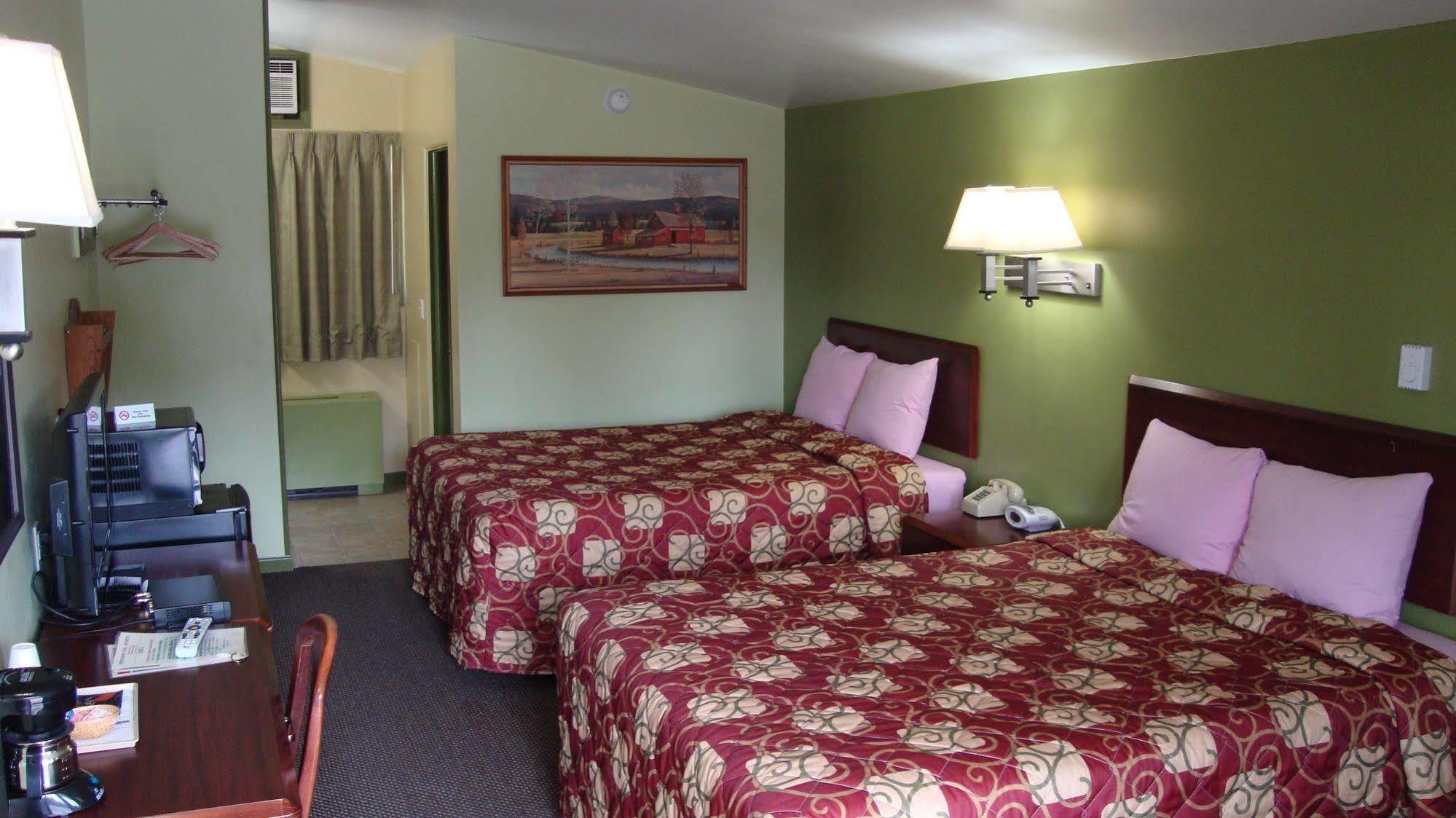 Pinconning Trail Inn Motel المظهر الخارجي الصورة
